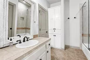 1 Treehaven Ln, The Hills, TX 78738 - Photo 28
