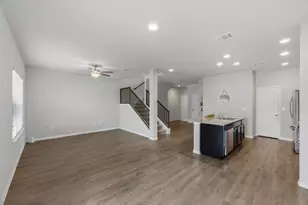 516 E Slaughter Ln, Austin, TX 78744 - Photo 8