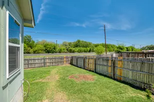174 Falcon Dr, Luling, TX 78648 - Photo 24