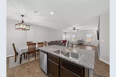 624 Independence Avenue, Liberty Hill, TX 78642 - Photo 14