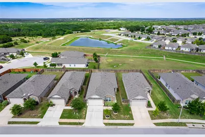 624 Independence Avenue, Liberty Hill, TX 78642 - Photo 2
