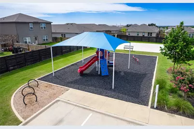 624 Independence Avenue, Liberty Hill, TX 78642 - Photo 32