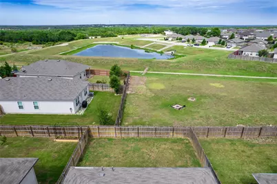 624 Independence Avenue, Liberty Hill, TX 78642 - Photo 28