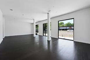 2209 S 1st St, Austin, TX 78704 - Photo 8