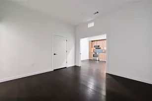 2209 S 1st St, Austin, TX 78704 - Photo 18