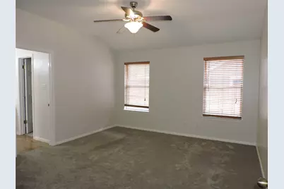 1404 Peachtree Valley Drive, Round Rock, TX 78681 - Photo 18