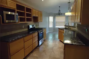 1404 Peachtree Valley Dr, Round Rock, TX 78681 - Photo 4