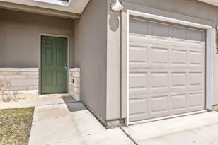 203 Peruna Dr, Marble Falls, TX 78654 - Photo 2