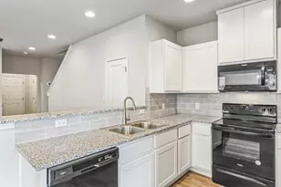 203 Peruna Dr, Marble Falls, TX 78654 - Photo 10