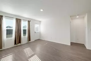 215 Sosie St St, Marion, TX 78124 - Photo 10