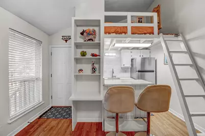 1000 W 26th Street #215, Austin, TX 78705 - Photo 16