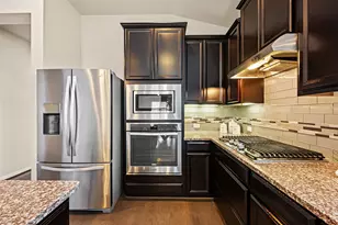 8121 Rosano St, Round Rock, TX 78665 - Photo 18