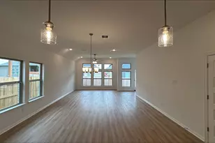 380 Rubber Tree Wy, Buda, TX 78610 - Photo 4