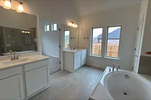 380 Rubber Tree Wy, Buda, TX 78610 - Photo 8