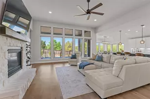 101 Pienza Dr, Georgetown, TX 78628 - Photo 2