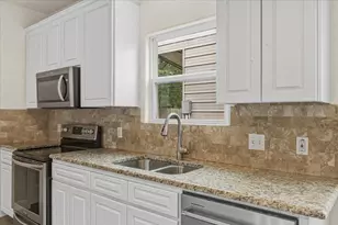 207 Cardinal Loop, Paige, TX 78659 - Photo 12