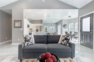 505 Chantilly Ln, Spicewood, TX 78669 - Photo 6