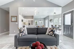 505 Chantilly Ln, Spicewood, TX 78669 - Photo 6