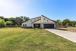 130 Creekwood Trail, Cedar Creek, TX 78612 - Photo 2