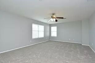 102 Blanco Woods Blvd, Elgin, TX 78621 - Photo 12