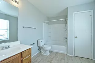 102 Blanco Woods Blvd, Elgin, TX 78621 - Photo 14