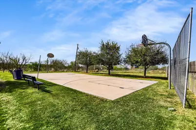 102 Blanco Woods Boulevard, Elgin, TX 78621 - Photo 26