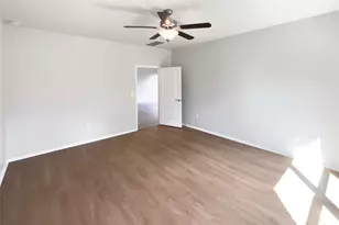 5709 Southerner Wy, Austin, TX 78747 - Photo 16