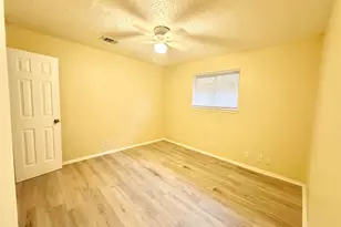 4302 Scottsdale Rd, Austin, TX 78721 - Photo 18