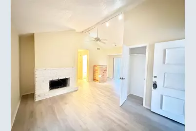 4302 Scottsdale Rd #A, Austin, TX 78721 - Photo 6