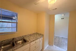 4302 Scottsdale Rd, Austin, TX 78721 - Photo 12