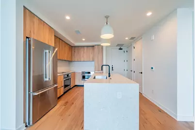 84 East Avenue #3002, Austin, TX 78701 - Photo 2