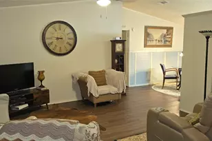 2002 Citation Dr, Del Valle, TX 78617 - Photo 10
