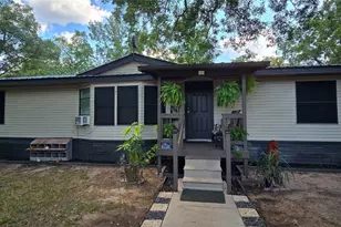 2002 Citation Dr, Del Valle, TX 78617 - Photo 2