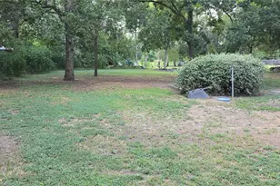 2002 Citation Dr, Del Valle, TX 78617 - Photo 22