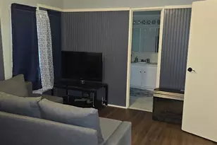 2002 Citation Dr, Del Valle, TX 78617 - Photo 12