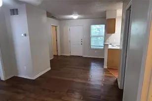 1907 Robbins Pl, Austin, TX 78705 - Photo 2