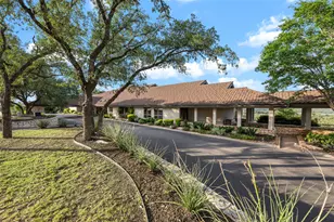 27017 Masters Pkwy, Spicewood, TX 78669 - Photo 32