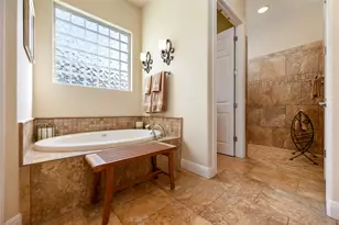 27017 Masters Pkwy, Spicewood, TX 78669 - Photo 14