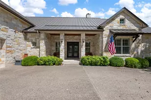 27017 Masters Pkwy, Spicewood, TX 78669 - Photo 2