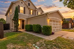 13525 Abraham Lincoln St, Manor, TX 78653 - Photo 2