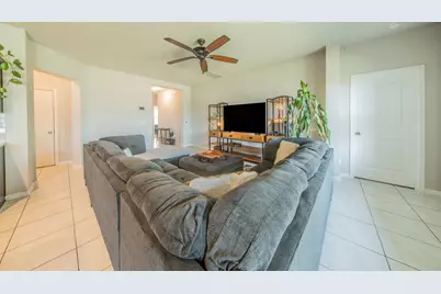 6712 May Shower Drive, Austin, TX 78744 - Photo 6