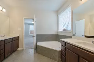 2005 Kates Cove, Manchaca, TX 78652 - Photo 12