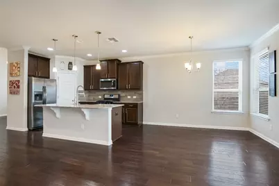 2005 Kates Cove, Manchaca, TX 78652 - Photo 8