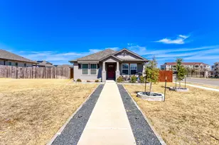 1005 Main St, Hutto, TX 78634 - Photo 2