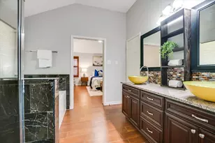 1601 Lynnville Trail, Austin, TX 78727 - Photo 12