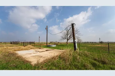 659 County Road 463, Thorndale, TX 76577 - Photo 32