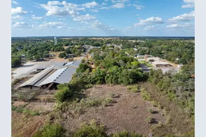 517 First Street, Lexington, TX 78947 - Photo 32