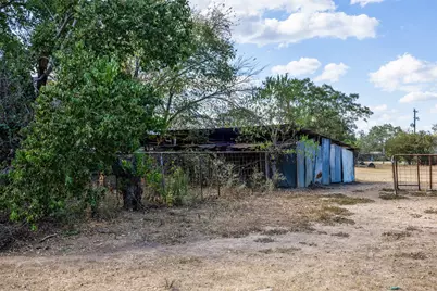 517 First Street, Lexington, TX 78947 - Photo 24