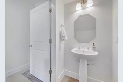 13501 Metric Boulevard #3, Austin, TX 78727 - Photo 14