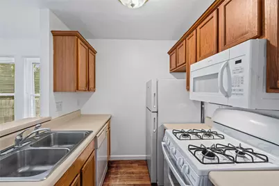 1307 Concho Street #A, Austin, TX 78702 - Photo 6